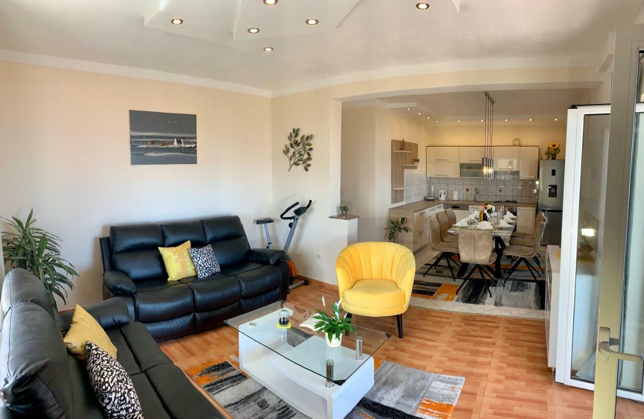 Duplex Apartment With Private Swimming Pool 프레코 외부 사진
